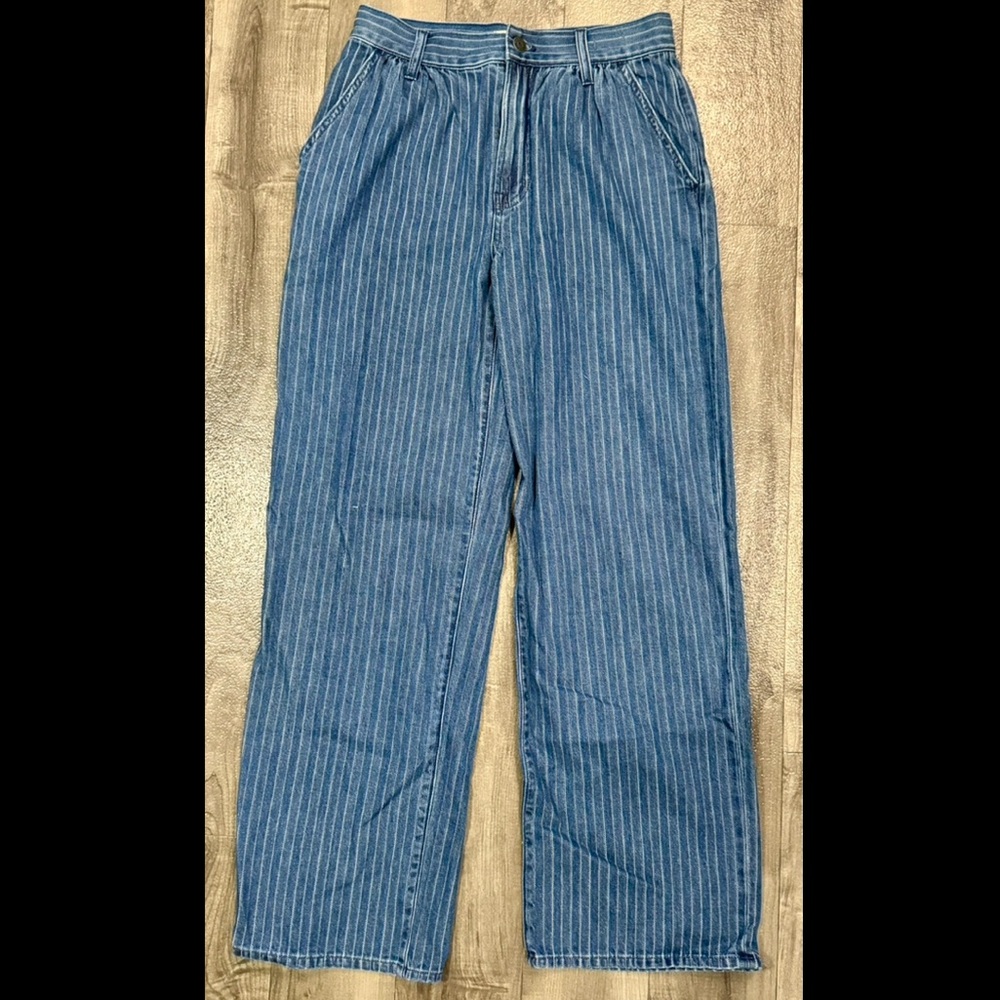 Madewell The Perfect Vintage Wideleg Jean with pleats and pinstripes